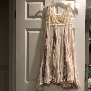Lace flowy dress